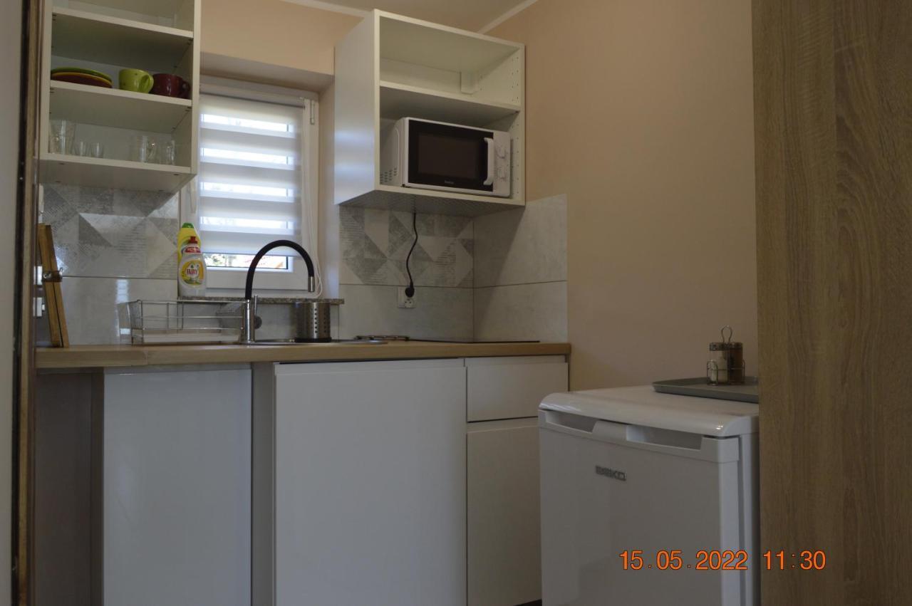 Apartamenty I Pokoje U Kryni Штутово Екстер'єр фото